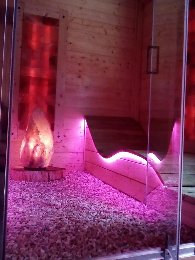 تشيرفيتيري Il Giardino Dei Flintstones B&B المظهر الخارجي الصورة